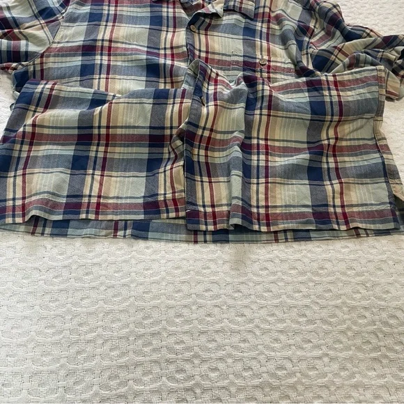 Men's Blue and Red Plaid Shirt ~ Size XL~
Business Casual - Picture 9 of 10